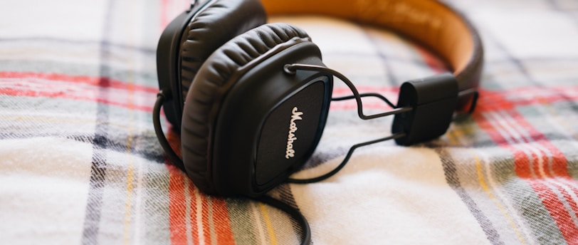 Functional Features: Meeting Diverse Usage Needs in Headsets